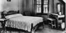 Monterey furniture in one of the lodge rooms. Photo taken in the mid 1930s. Monterey furniture in one of the lodge rooms. Photo taken in the mid 1930s.